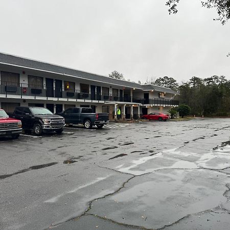 Fairbridge Inn & Suites Richmond Hill Buitenkant foto
